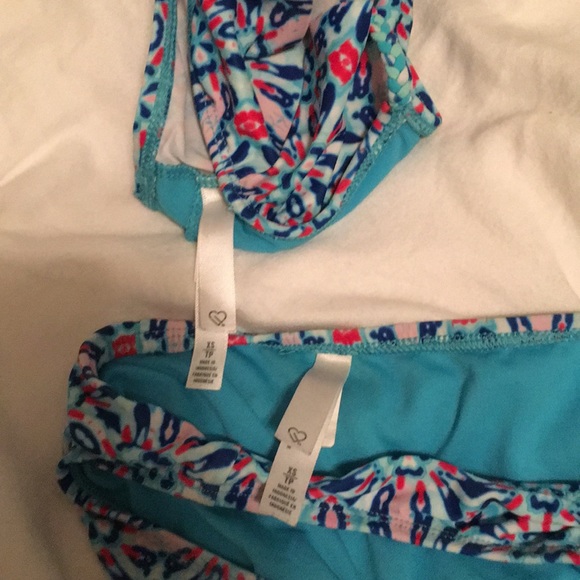 Bikini Set - Picture 3 of 3